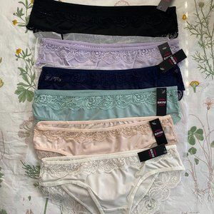 NWT Lace-Trimmed Bikini Panties (6-pack)